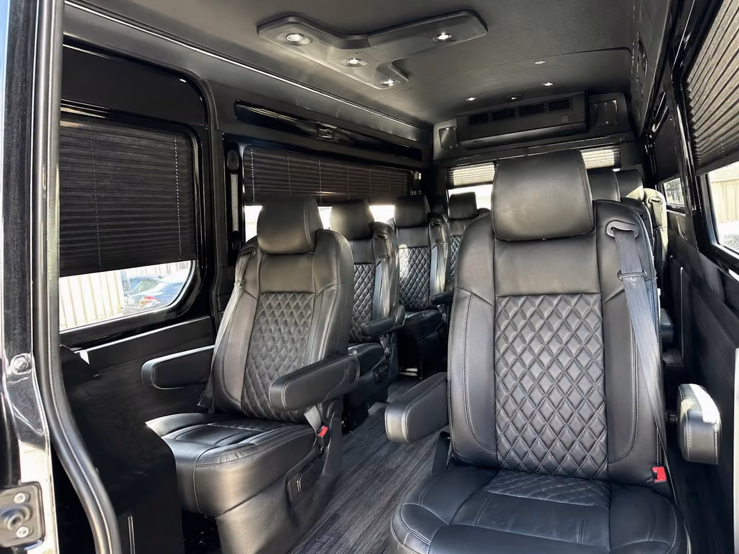 quincy airport transfer shuttle bus services